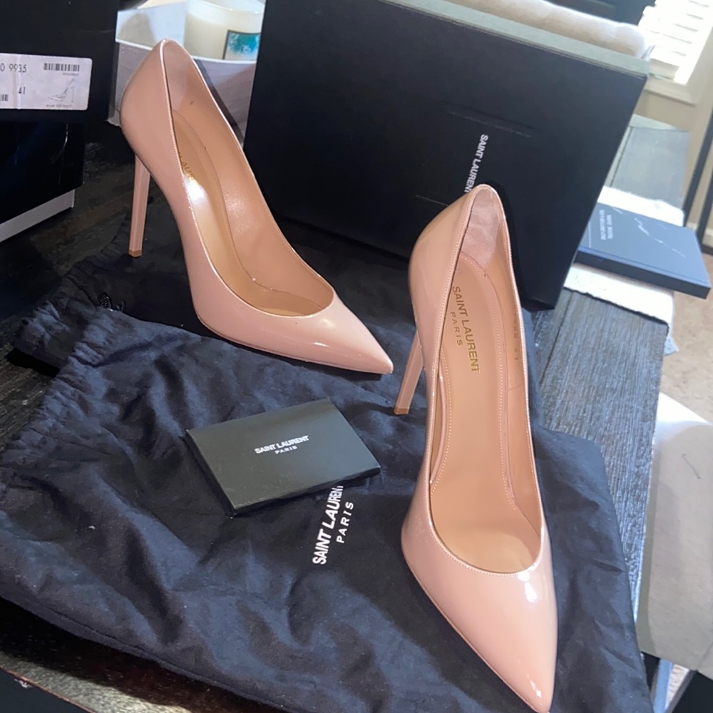 Saint Laurent ANJA PUMPS IN PATENT LEATHER size 41 w/ Box